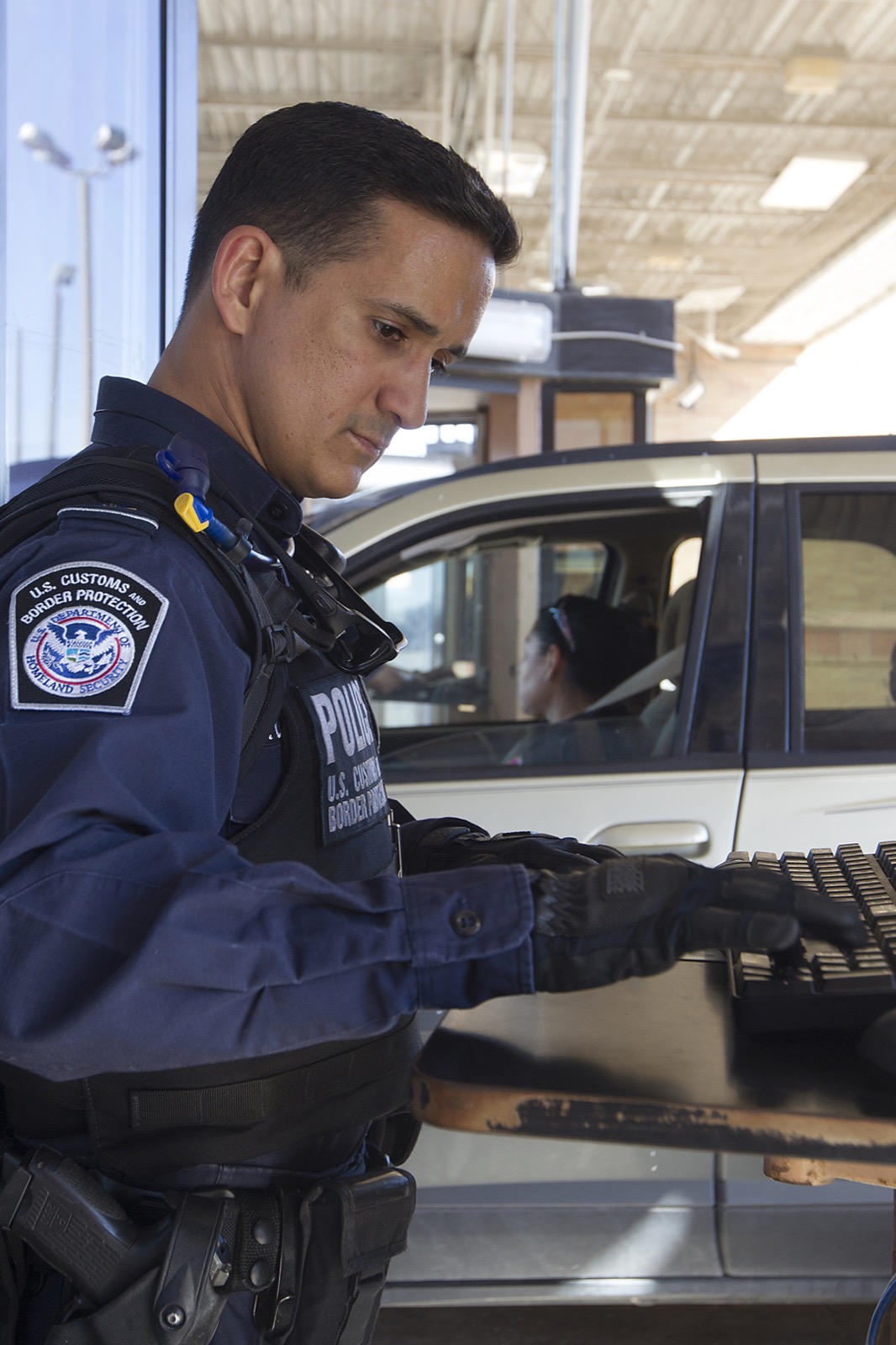 Hidalgo International Bridge inbound border inspection