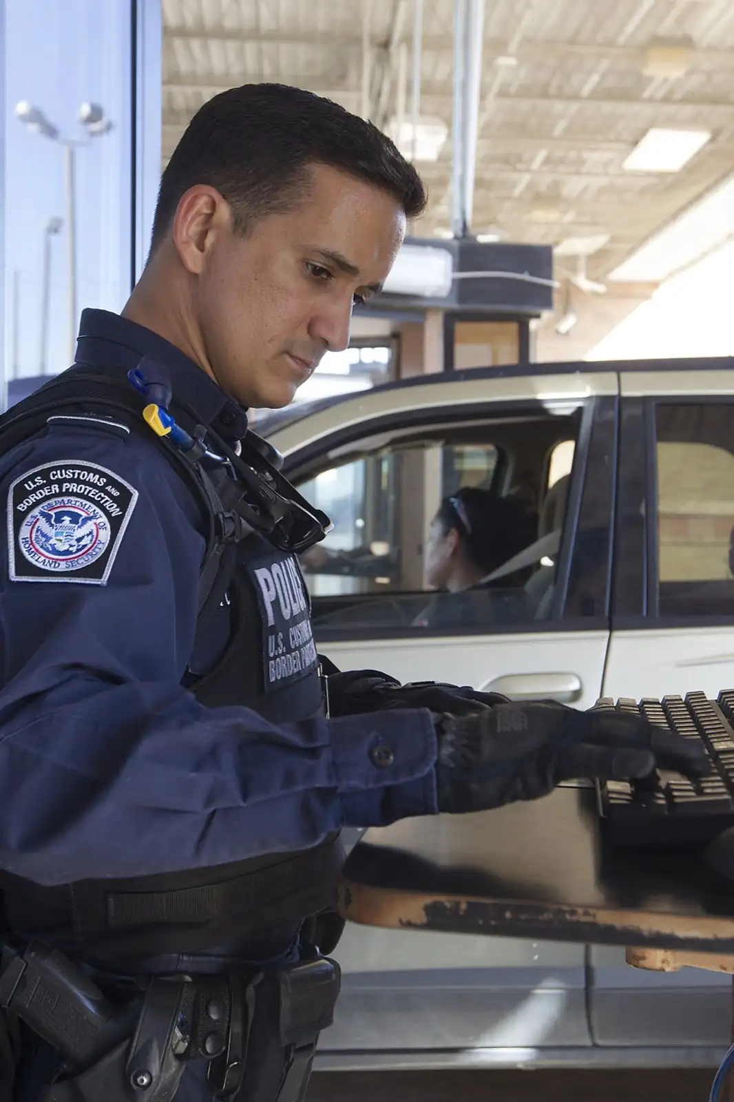 Hidalgo International Bridge inbound border inspection