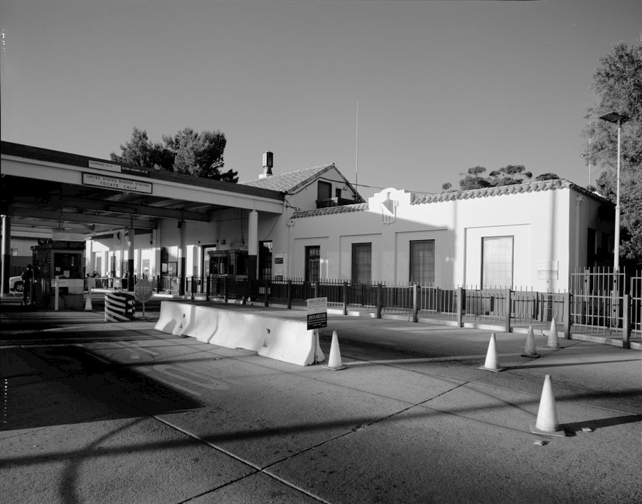 Tecate border crossing